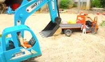 儿童挖掘机视频,萌娃挖掘机视频集锦